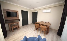 Corner Suite